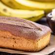 Pão de banana sem glúten perfeito para o café da tarde