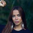 Anitta perde a paciência com comentário de fã e detona: 'Pode sumir se quiser'