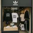 Adidas e Oasis fazem collab que viraliza na internet. Confira!