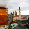A nação europeia pioneira na 'diplomacia da cerveja' que quer ensinar o mundo a beber 'do jeito certo'