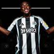 Newcastle anuncia Elanga como segunda maior contratação da história do clube