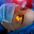 Cirurgia PRK corrige casos de miopia e astigmatismo