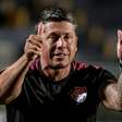 Após demissão, Thiago Carpini manda recado para torcida do Vitória: "Grande honra"