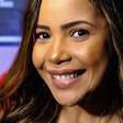 Cantora gospel aparece em nova foto após 4 anos do grave acidente