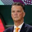 Van Gaal revela que está curado do câncer e planeja retorno ao futebol