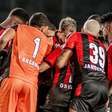 Fábio Carille tem desfalque confirmado no Vitória para duelo contra o Botafogo, pelo Brasileirão