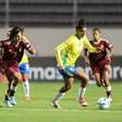 Brasil passa sufoco, mas domina a Venezuela e estreia com vitória na Copa América feminina