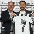 Davide Ancelotti é apresentado ao Botafogo e destaca: 'Temos que jogar com coragem'