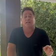 Cantor Leonardo gera burburinho na web ao 'vender' saruê no lugar de pinscher; entenda