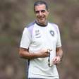 Renato Paiva pode assinar com rival do Botafogo no Brasileirão