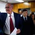 Ideia do governo não é pedir mais prazo para tarifas, mas resolver o problema neste mês, diz Alckmin