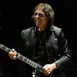 O projeto que Tony Iommi tenta finalizar após despedida do Black Sabbath
