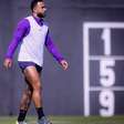 Depay aciona novo bônus e Corinthians busca solução para pagamento
