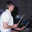 O que pensa Ringo Starr sobre ter sido tirado do 1º single dos Beatles