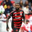 Gerson é recepcionado por Luiz Henrique e leva trote no Zenit
