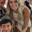 Ex-jogador é massacrado por deixar filho de 8 anos usar vestido