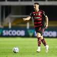 Léo Ortiz, do Flamengo, sente desconforto e vira dúvida para o Fla-Flu