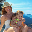 Veja fotos da viagem de Virginia com os filhos