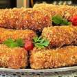 Croquete de calabresa crocante por fora e com recheio muito suculento