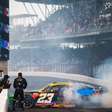 Bubba Wallace vence a Brickyard 400 após 2 prorrogações