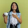 O que acontece com o corpo quando você exagera no café? Especialista responde