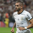 Corinthians faz planos com Renato Augusto; veja