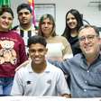 Oficial! Volante assina com o Santos até 2028