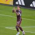 Rafael Navarro marca dois gols e vira o jogo para o Colorado Rapids
