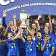 Arthur Elias dá honra a Marta em seu primeiro título na Seleção feminina: 'Iluminada'