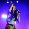 Jessie J é internada e descobre infecção após diagnóstico de câncer de mama: 'Recuperação é lenta'