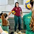 Júlia, irmã da líbero Lelê, vira auxiliar técnica do Fluminense
