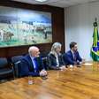 Eduardo Leite leva ao governo federal demandas para proteger indústria gaúcha de tarifaço
