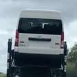 Com motor de Hilux, van Toyota Hiace já está a caminho das lojas no Brasil