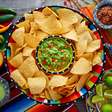 Guacamole original: faça essa delícia em só 15 minutos
