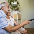 Casas mais modernas, comandos mais difíceis: como idosos podem vencer a barreira da tecnologia