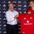 Manchester United anuncia a contratação de Sesko por R$ 484 milhões