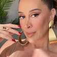 O segredo de beleza que une Claudia Raia e Khloé Kardashian para ter pele firme e sem flacidez