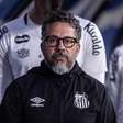 Cleber Xavier valoriza reação do Santos e evita falar em pressão após vitória