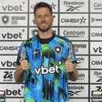 Neto é apresentado no Botafogo: 'Quando o cavalo está selado, tem que montar'