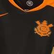 Vazam fotos de suposto terceiro uniforme do Corinthians