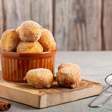 3 receitas de bolinho de chuva proteico para o lanche da tarde