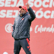 Roger Machado destaca domínio do Internacional contra o Flamengo