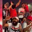 Torcida recebe elenco do São Paulo com festa