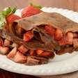 Panqueca de chocolate com morango para provar e aprovar!