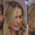 Apresentadora chora por 'envelhecer' mais de 30 anos ao usar simulador de limitações da idade