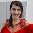 Aos 61 anos, ela voltou a estudar e faturou R$ 70 mil com a internet