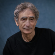 Vivemos em uma 'cultura tóxica' que nos adoece, diz Gabor Maté; leia entrevista
