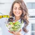 Azeite engorda ou ajuda na dieta? Descubra como utilizar