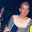 Há 36 anos, ela era elenco de apoio de um filme da Xuxa; hoje, está na novela mais comentada do ano. Reconhece?
