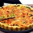 Quiche vegetariana aposte on prato rico em nutrientes e sabor
